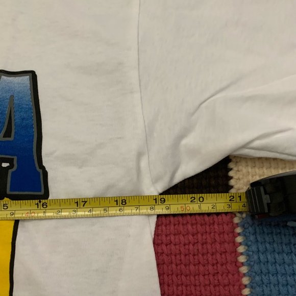 Vintage Columbia Flag Tierra Querida Oversized Tee Primary Colors Travel… - Picture 9 of 12